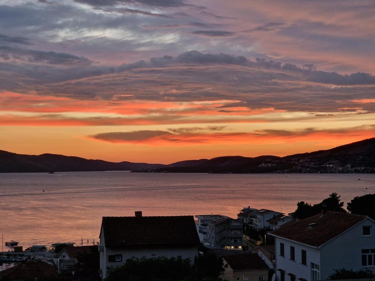 Apartmani Island Trogir Buitenkant foto
