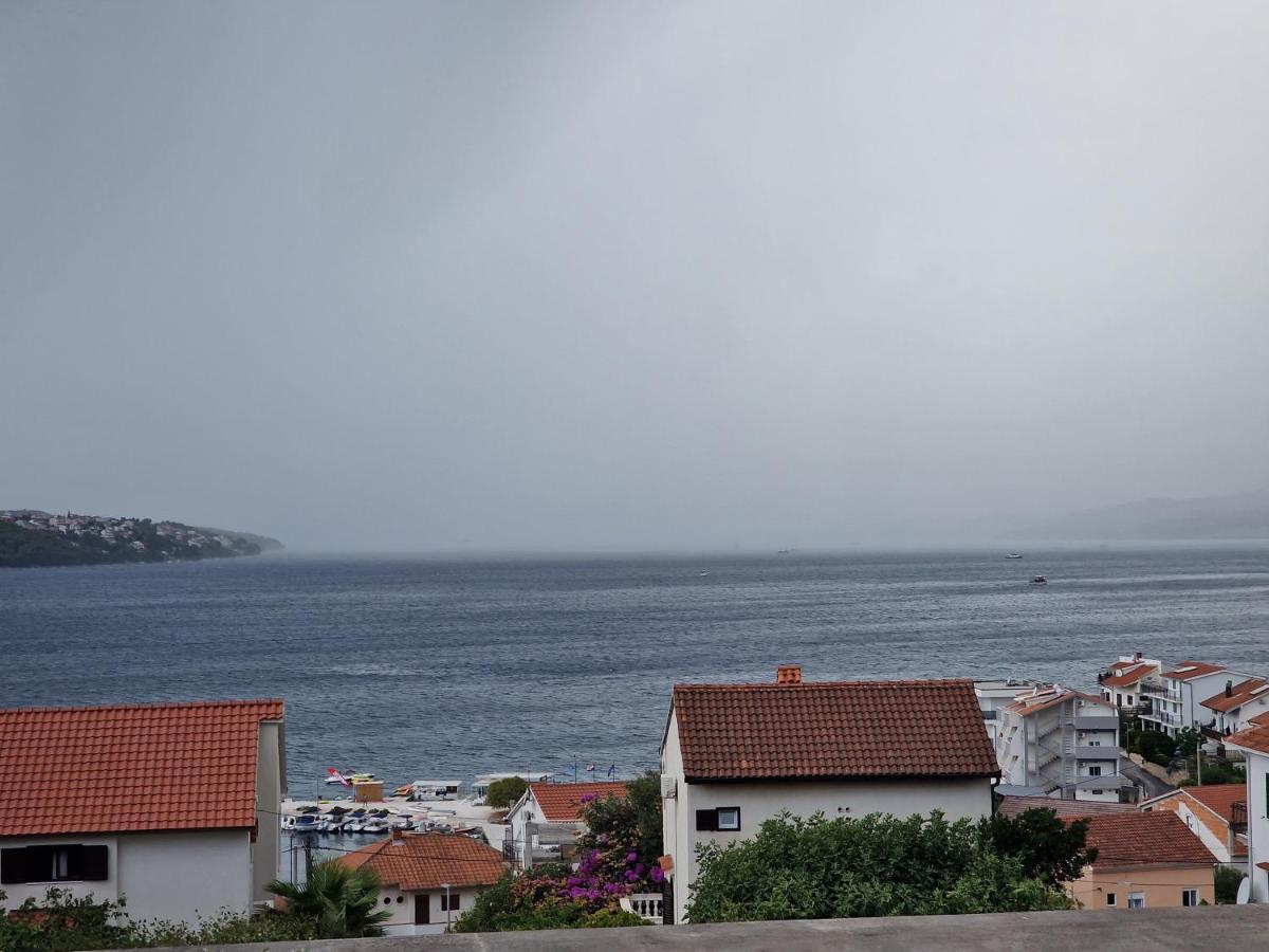 Apartmani Island Trogir Buitenkant foto