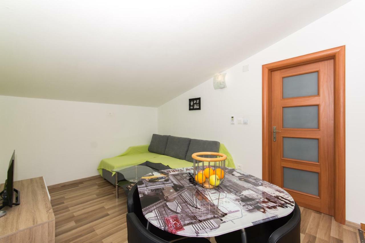 Apartmani Island Trogir Buitenkant foto
