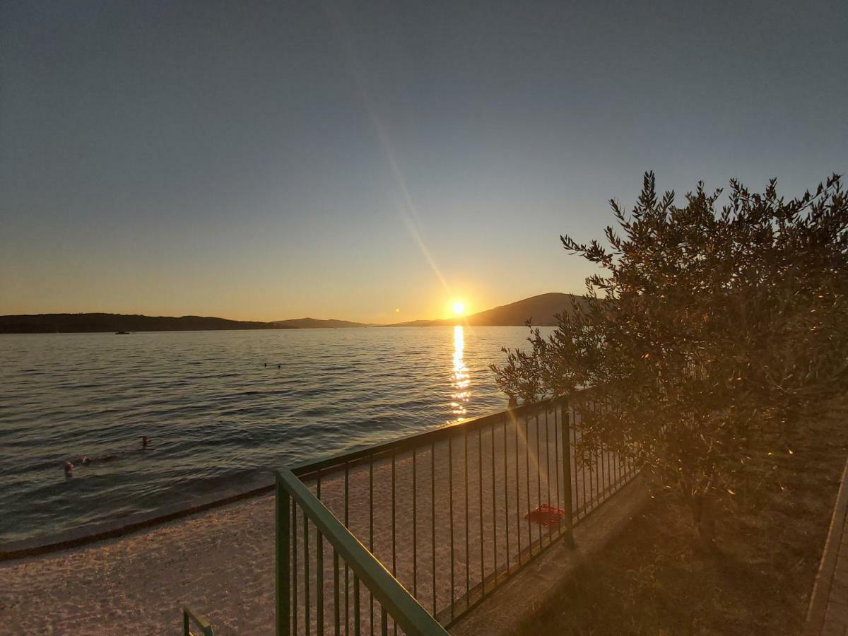 Apartmani Island Trogir Buitenkant foto